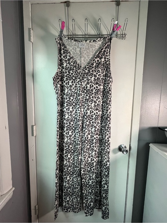 Pants - Leopard Print Romper - Black & White